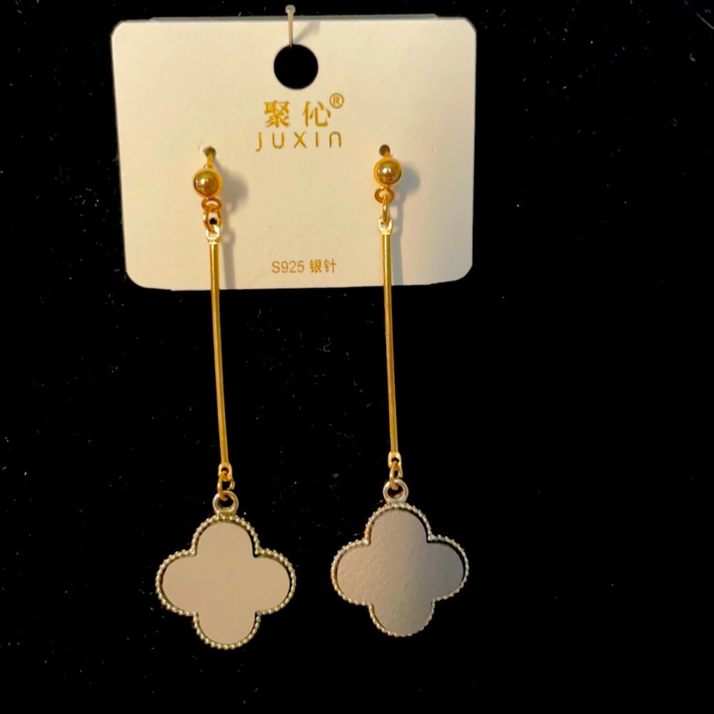 Cute Silver gold earrings
